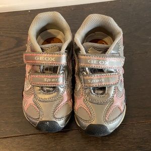 Geox Sport light up Velcro shoes size 7